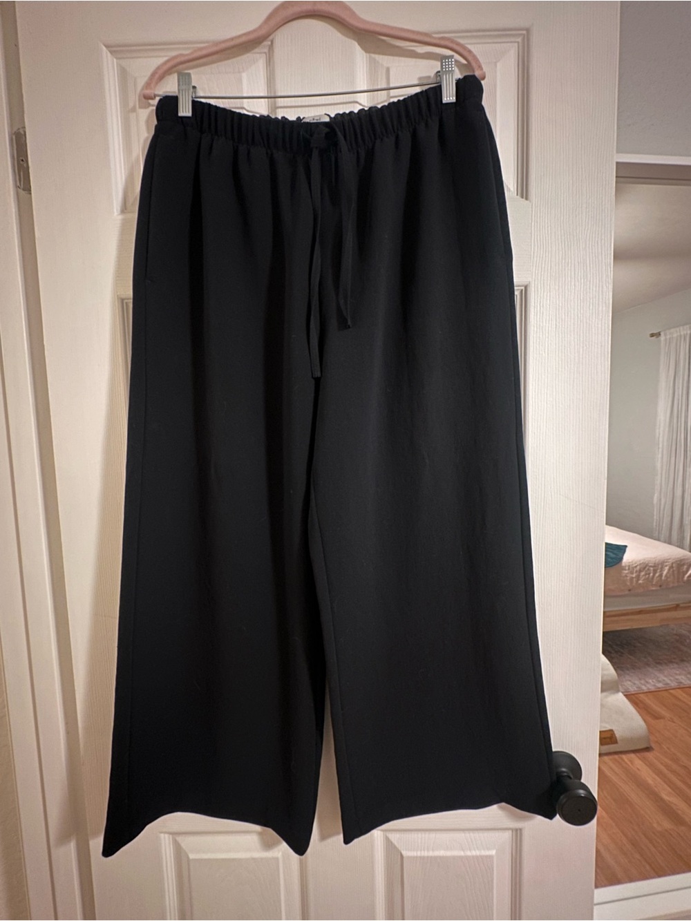 Aritzia Wilfred Crepe Lodge Pants